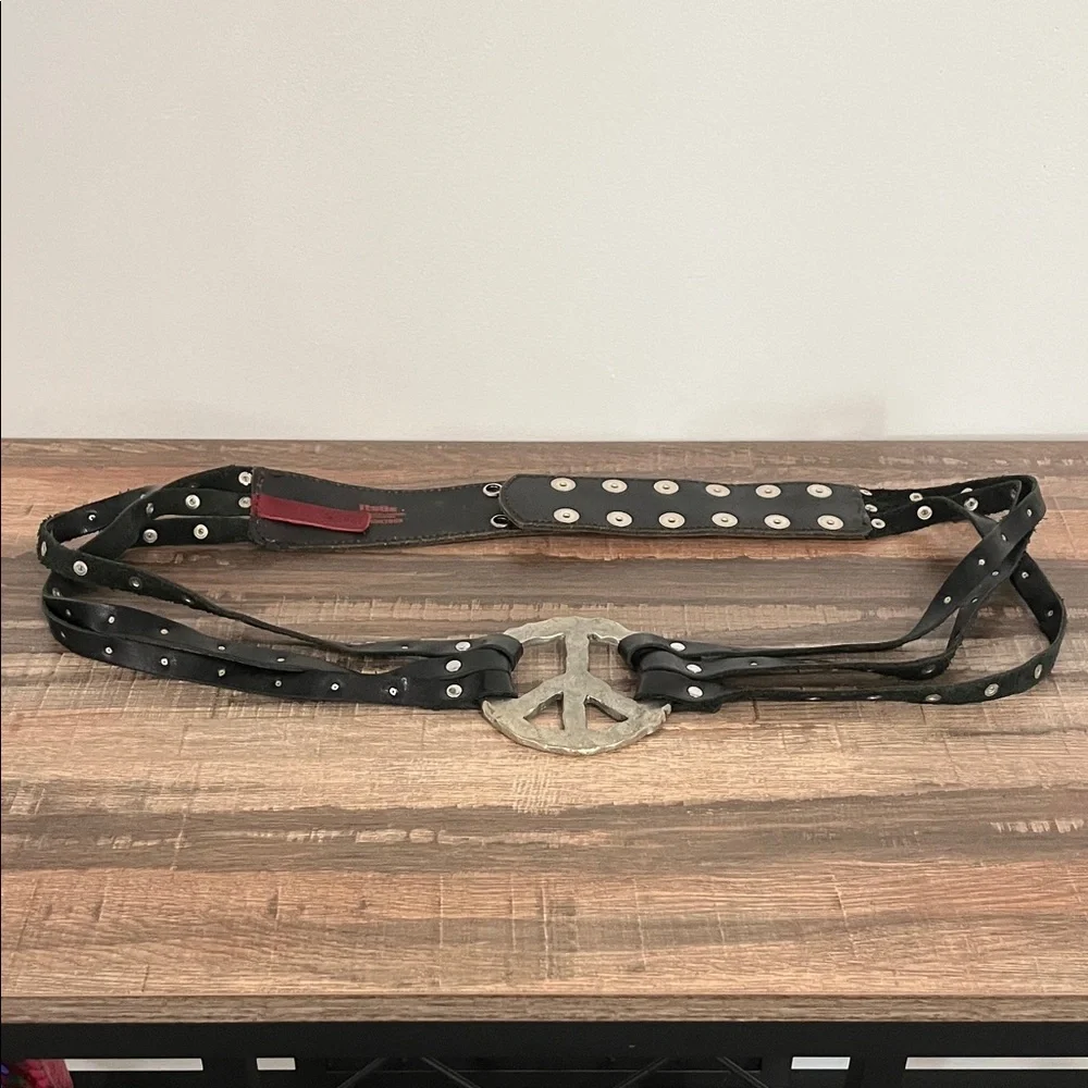 itsus Woodstock Real Good Leather Belt - Black with Red Accent
